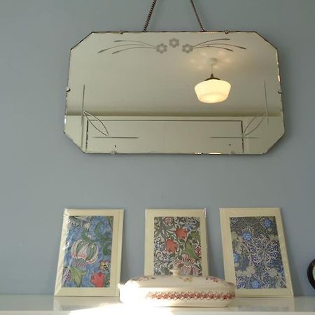 לונדון Charming English Style Studio Flat מראה חיצוני תמונה