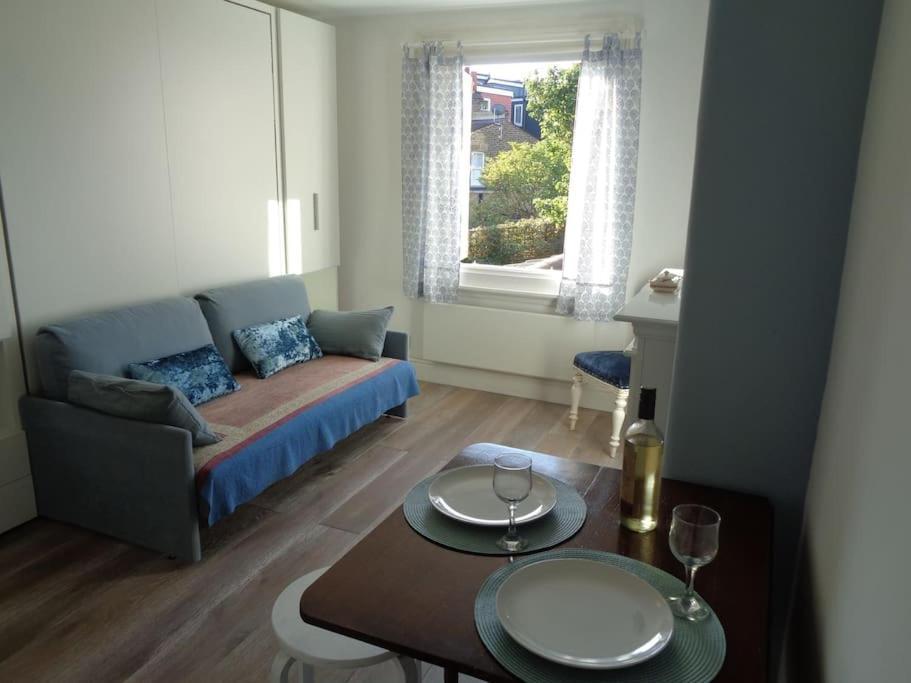 לונדון Charming English Style Studio Flat מראה חיצוני תמונה